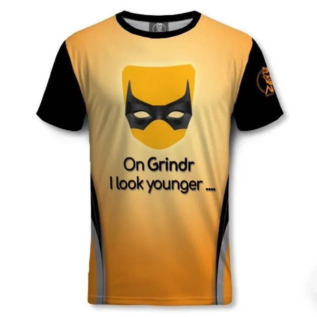 Camiseta on Grindr i look younger